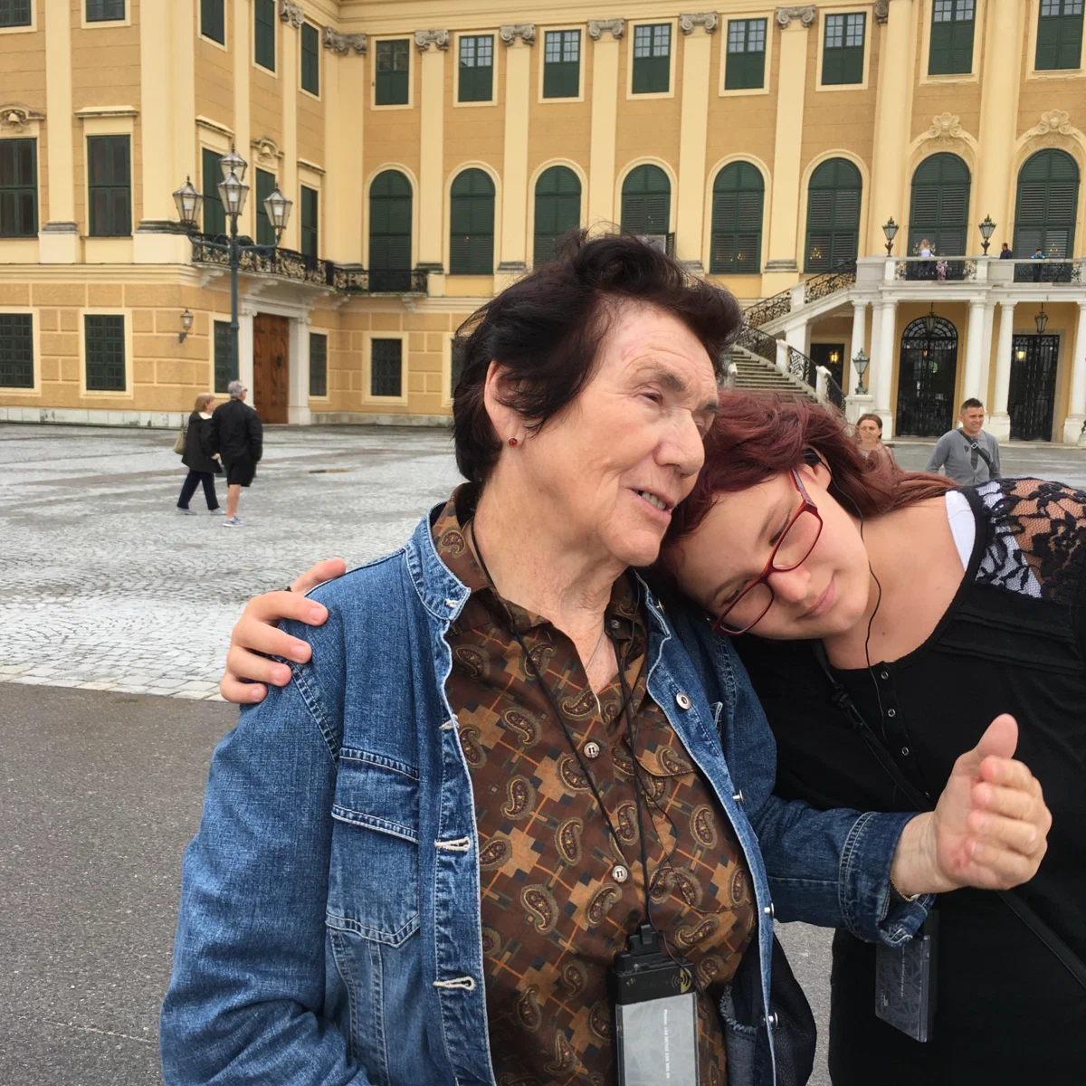 Omi and Bronwyn at Schönbrunn Palace